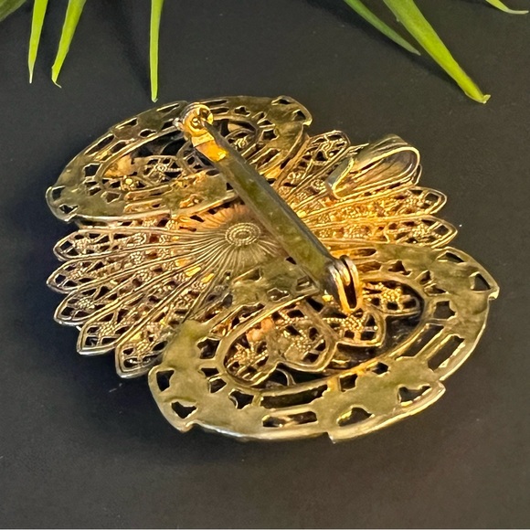 Vintage Antique Yellow Gold Framed Victorian Cameo Brooch Pendant 2 in 1 - Picture 6 of 7